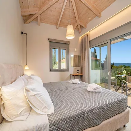 فيلة Corelli By كارافوميلوس